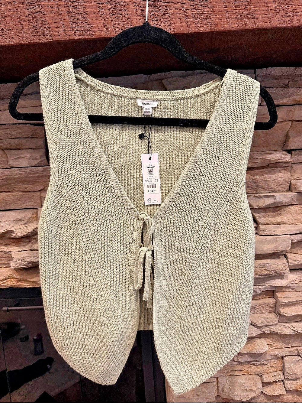 Garage V-Neck Knit Vest in Beige Size Small NWT